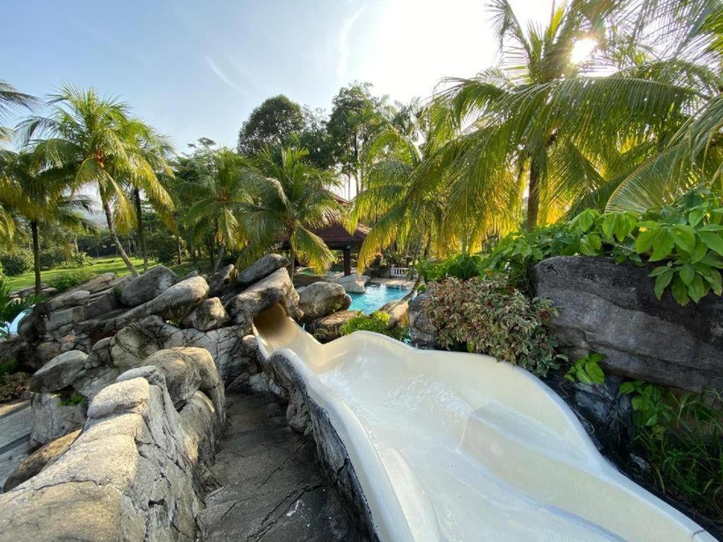 Pulai Spring Resort Kampung Kangkar Pulai Zewnętrze zdjęcie